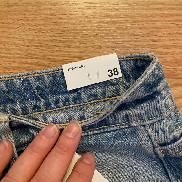 ZARA Denim Bermuda mom shorts - Picture 2 of 5